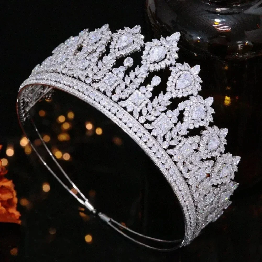 7pc One-Of-A-Kind Bridal Tiara Set for Weddings - Picture 12 of 17